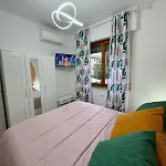 Semesterbostad Casa Planet *