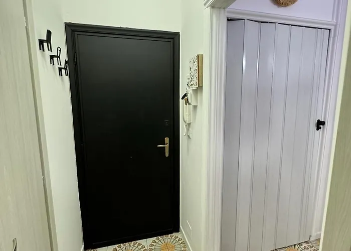 Semesterbostad Casa Planet *