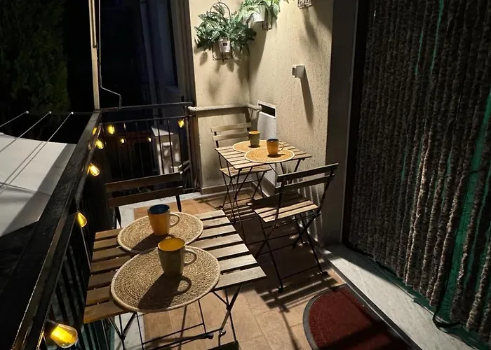 Semesterbostad Casa Planet *